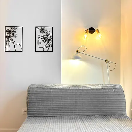 Nets - Voltaire Apartment *